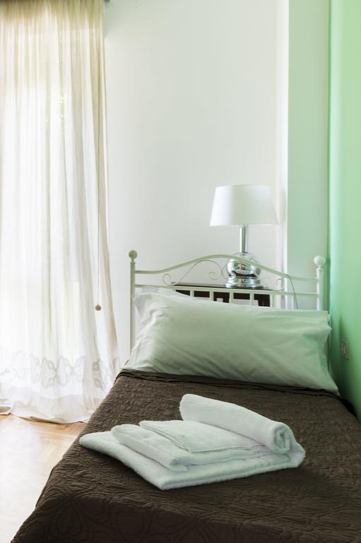 Rooms Villa Bergamo Airport Scanzorosciate Habitación foto