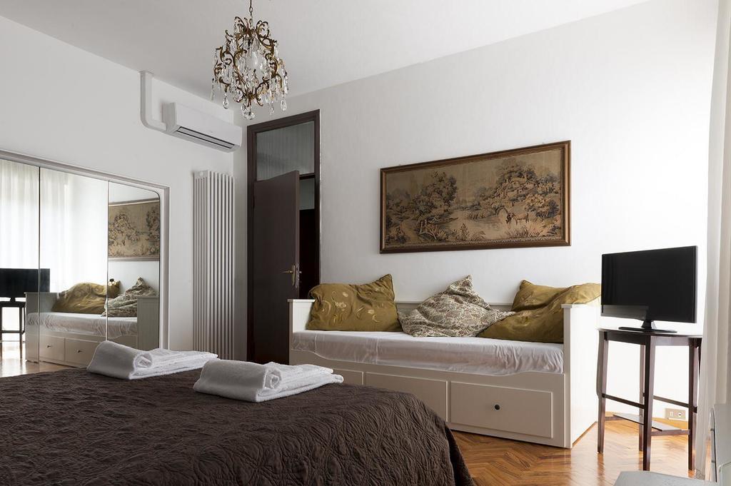 Rooms Villa Bergamo Airport Scanzorosciate Habitación foto